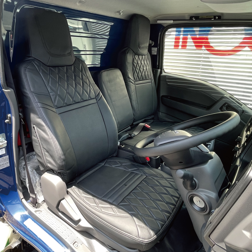 ジェットイノウエ COMBIシートカバー 23エルフローキャブ 黒/黒糸 運転席・助手席セット